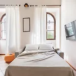 A World Aparts - 40 Sforza
