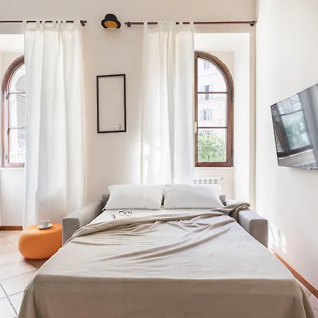 A World Aparts - 40 Sforza